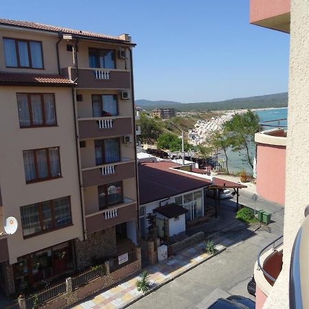 Dobrevi Guest House Primorsko Exterior foto